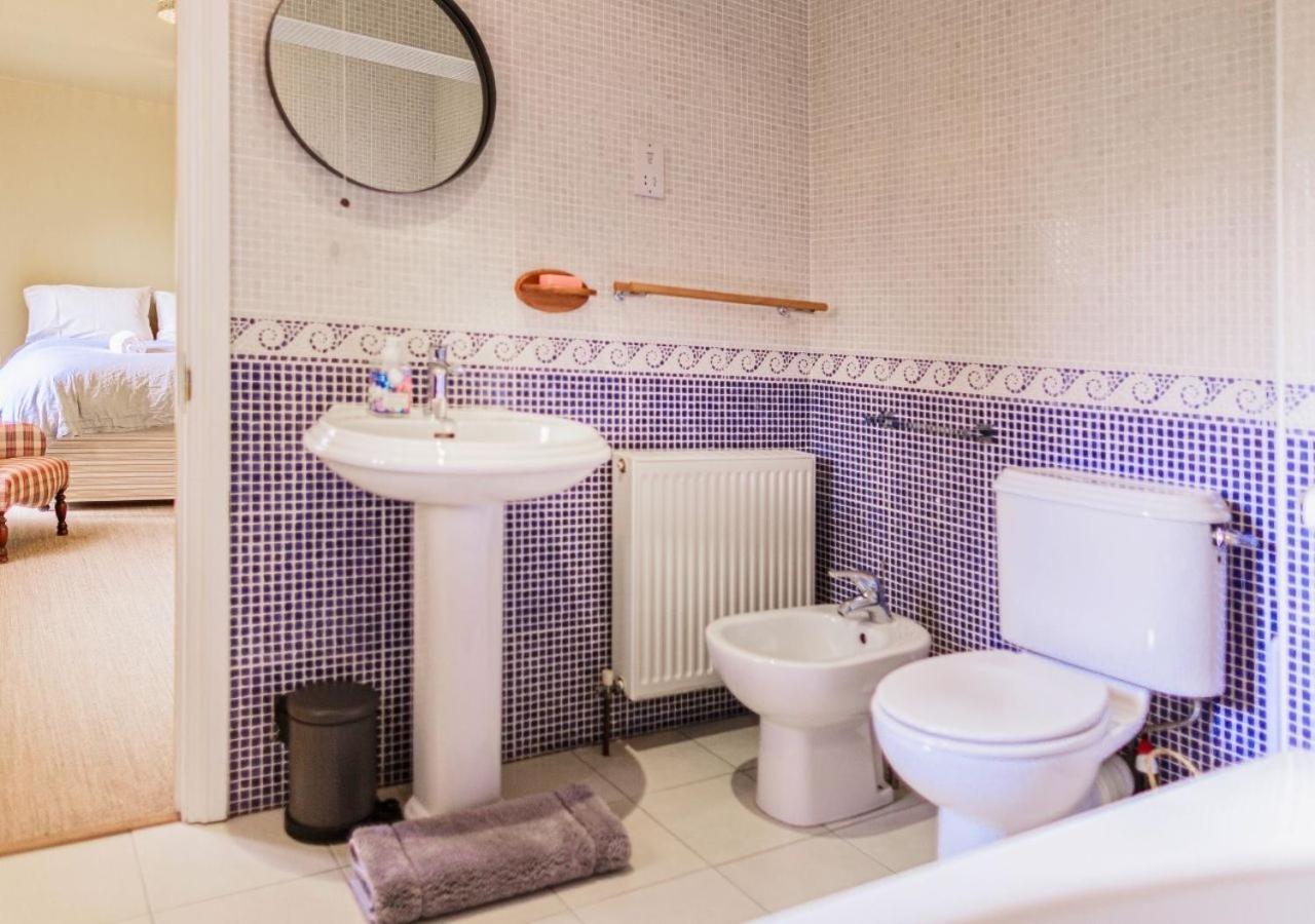 Charming 3Bd Cotswolds Family Retreat Villa Bourton-on-the-Water ภายนอก รูปภาพ