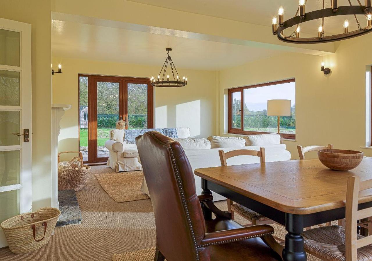 Charming 3Bd Cotswolds Family Retreat Villa Bourton-on-the-Water ภายนอก รูปภาพ