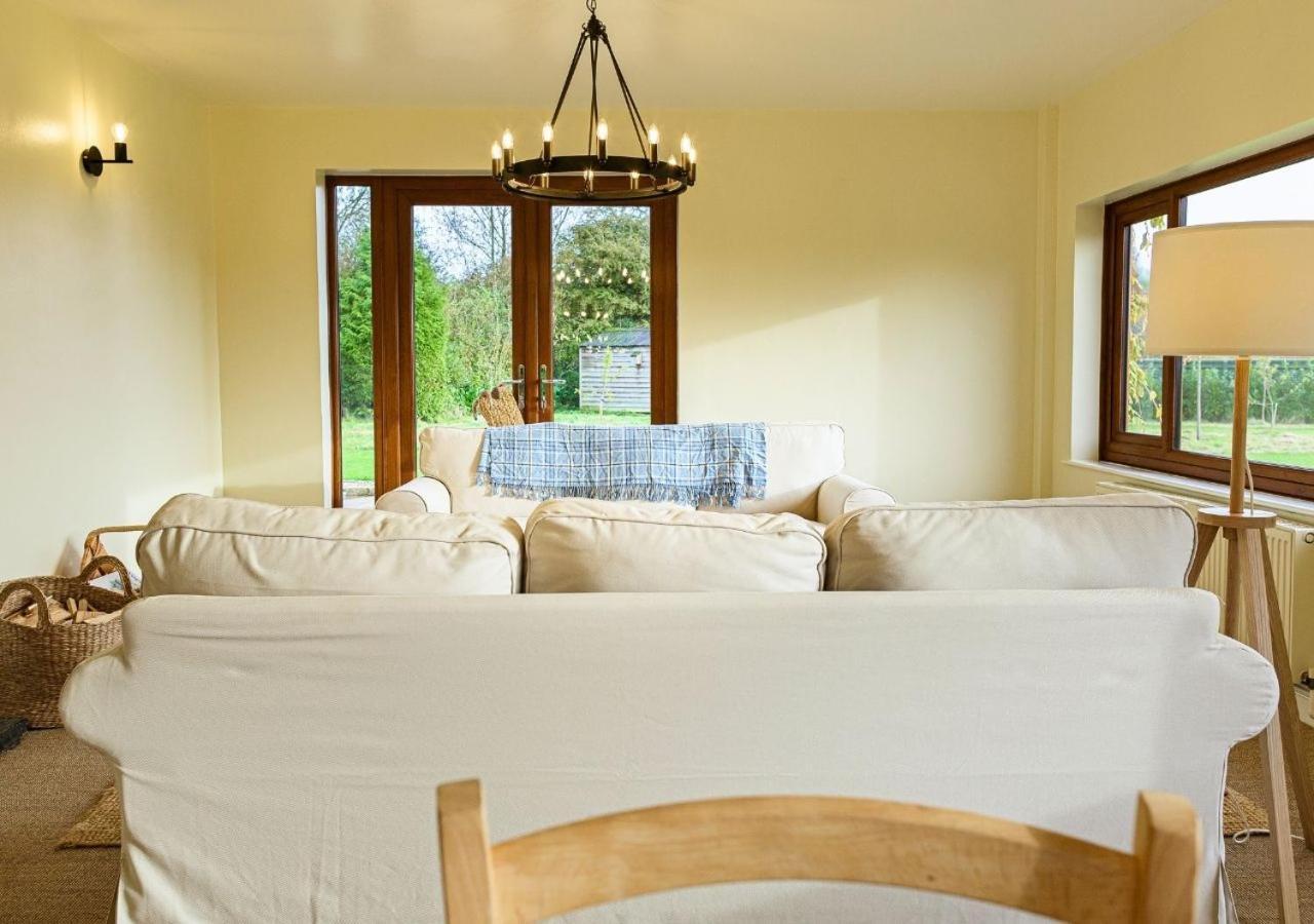 Charming 3Bd Cotswolds Family Retreat Villa Bourton-on-the-Water ภายนอก รูปภาพ