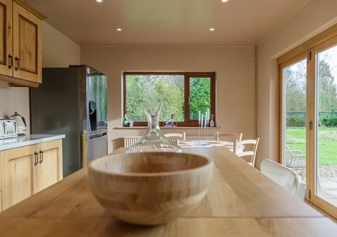Charming 3Bd Cotswolds Family Retreat Villa Bourton-on-the-Water ภายนอก รูปภาพ